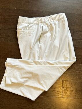 Nike White Athletic Capris